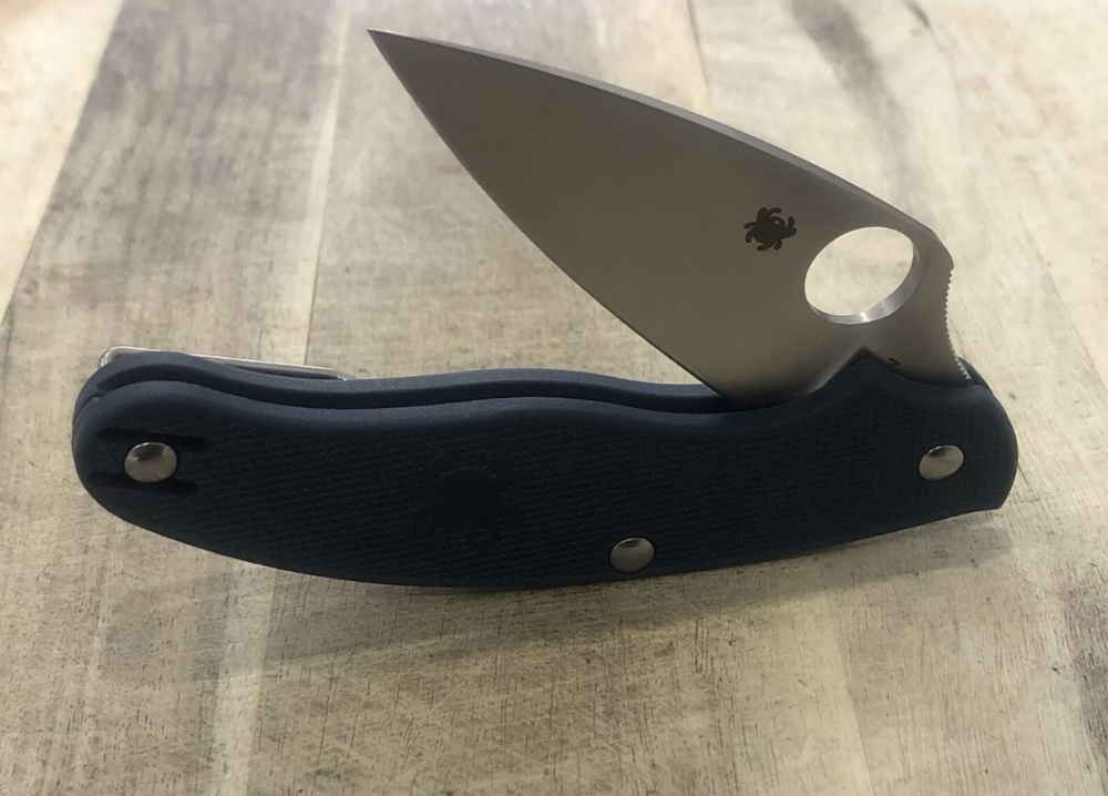 Outdoor Folding Knife Spyderco 