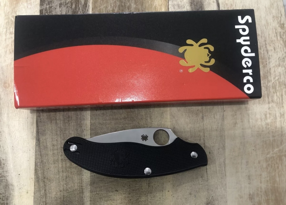 Outdoor Folding Knife Spyderco 