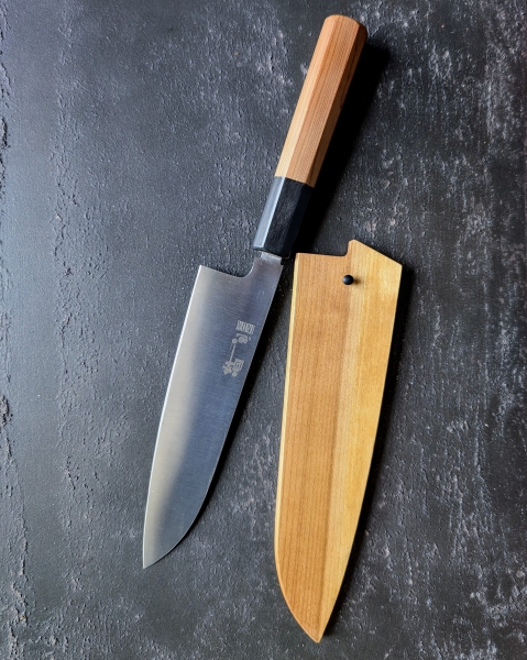 Suisin Inox Honyaki Santoku with saya