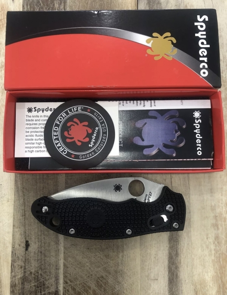 Outdoor Folding Knife Spyderco Ball Bearing Lock Black Handle