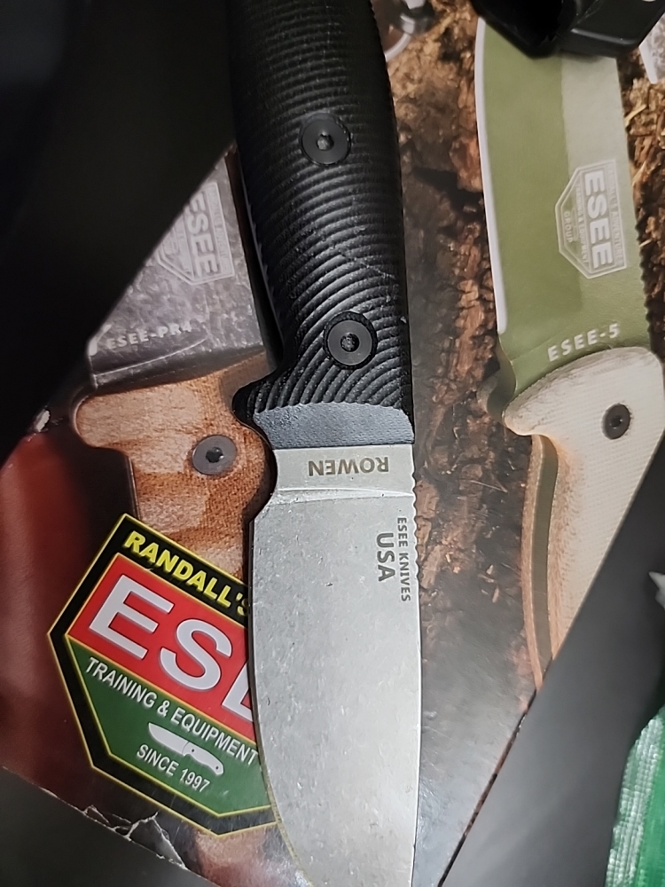 Esse 3 fixed blade