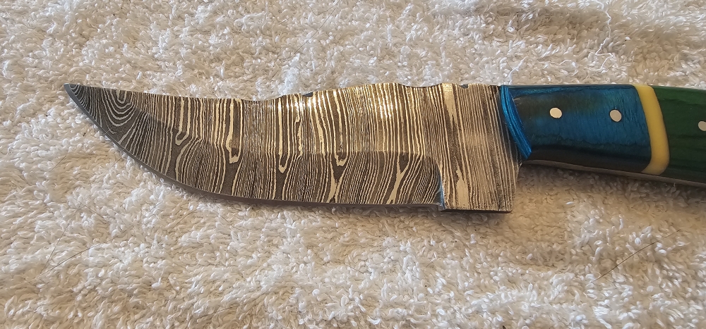 Custom Made Damascus Steel Typhoon Pattern \"Trailing Point\" Fixed Blade
