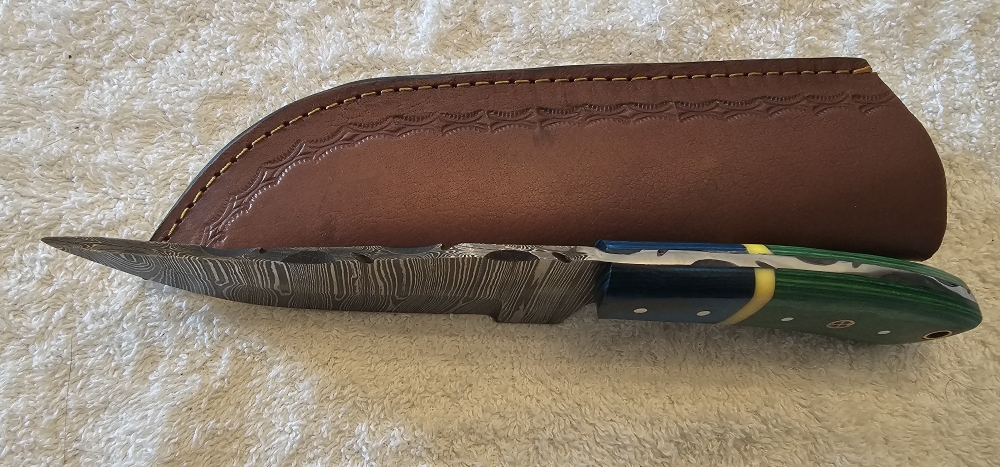 Custom Made Damascus Steel Typhoon Pattern \"Trailing Point\" Fixed Blade