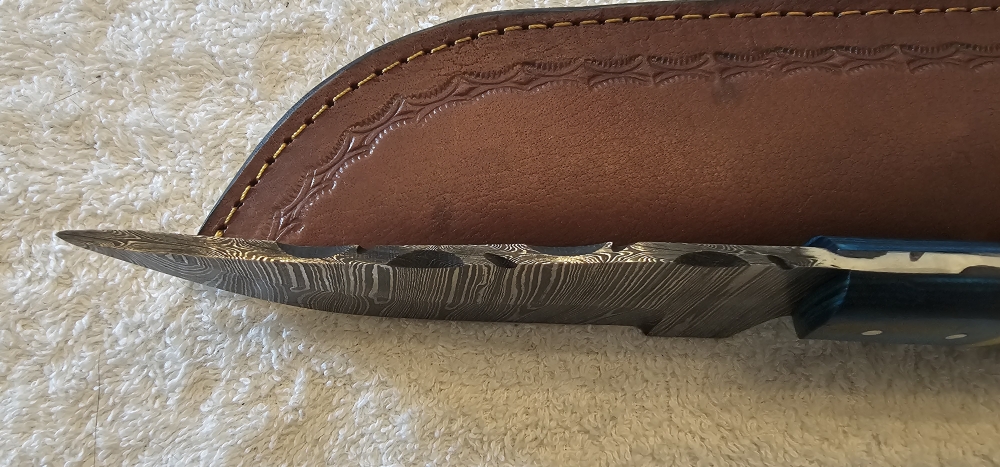 Custom Made Damascus Steel Typhoon Pattern \"Trailing Point\" Fixed Blade
