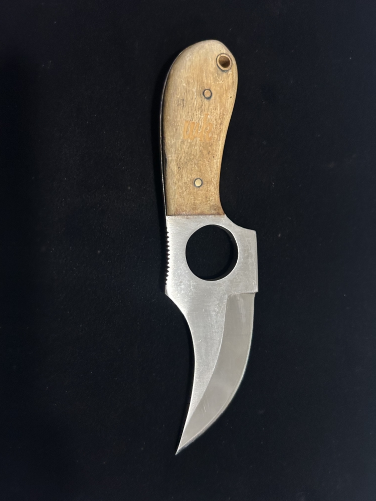 Rare Whiteknuckler Knife - Unused - Preowned - Classic Skinner 