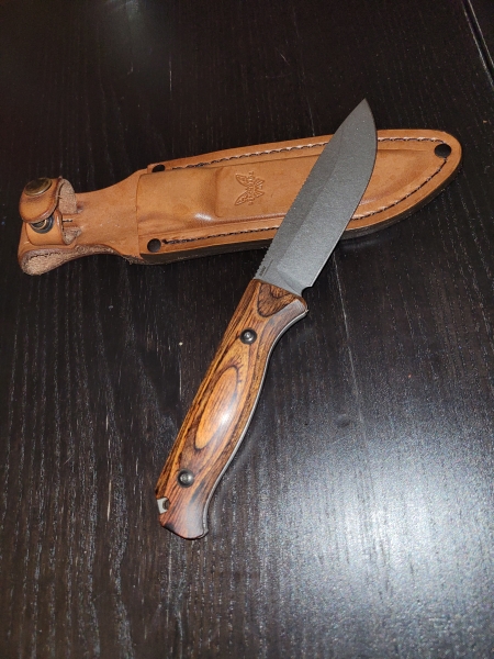 Benchmade Mountain skinner wood