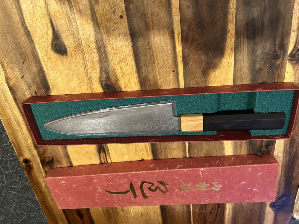 TSUNEHISA AUS10 DAMASCUS GYUTO 180MM