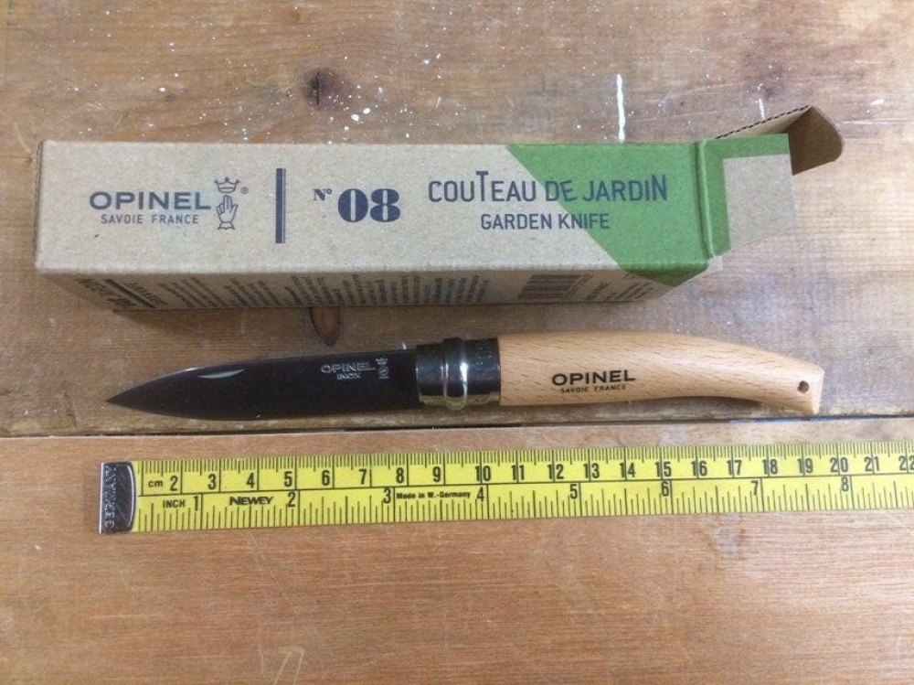 Opinel No.8 Garden Knife. Varnished Beech Handle 8.5cm. Stainless Steel Blade, locking Ring