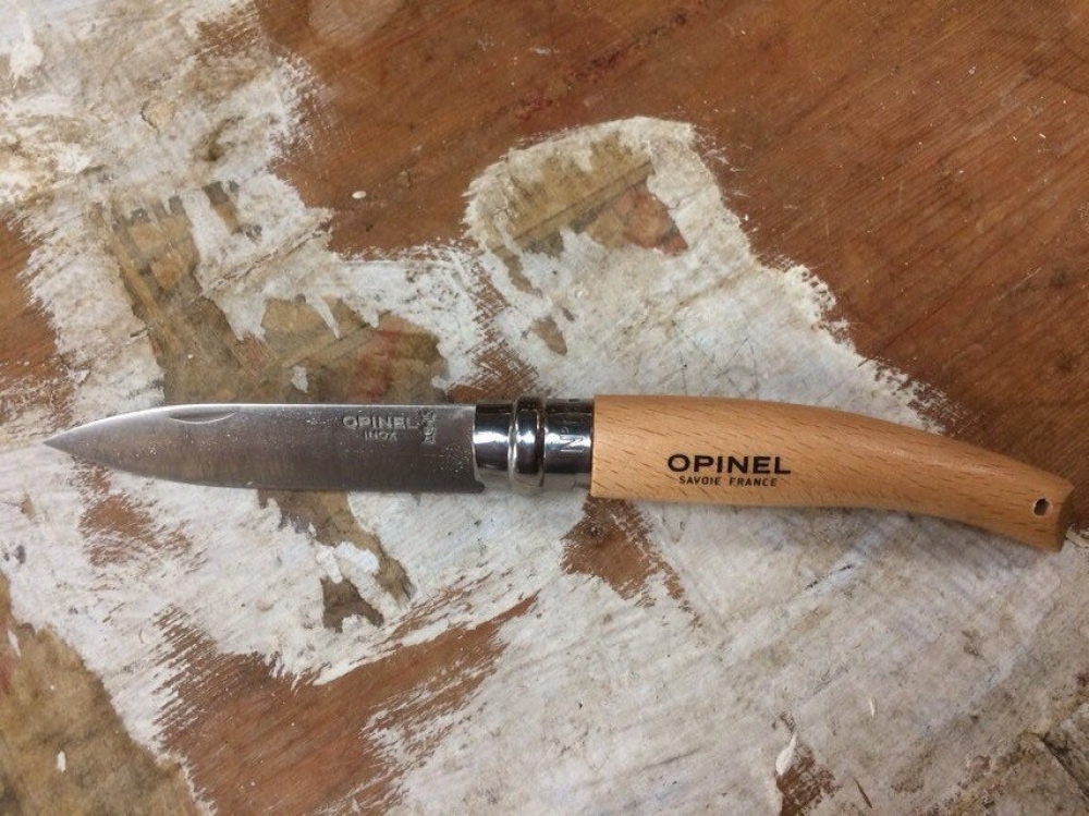 Opinel No.8 Garden Knife. Varnished Beech Handle 8.5cm. Stainless Steel Blade, locking Ring