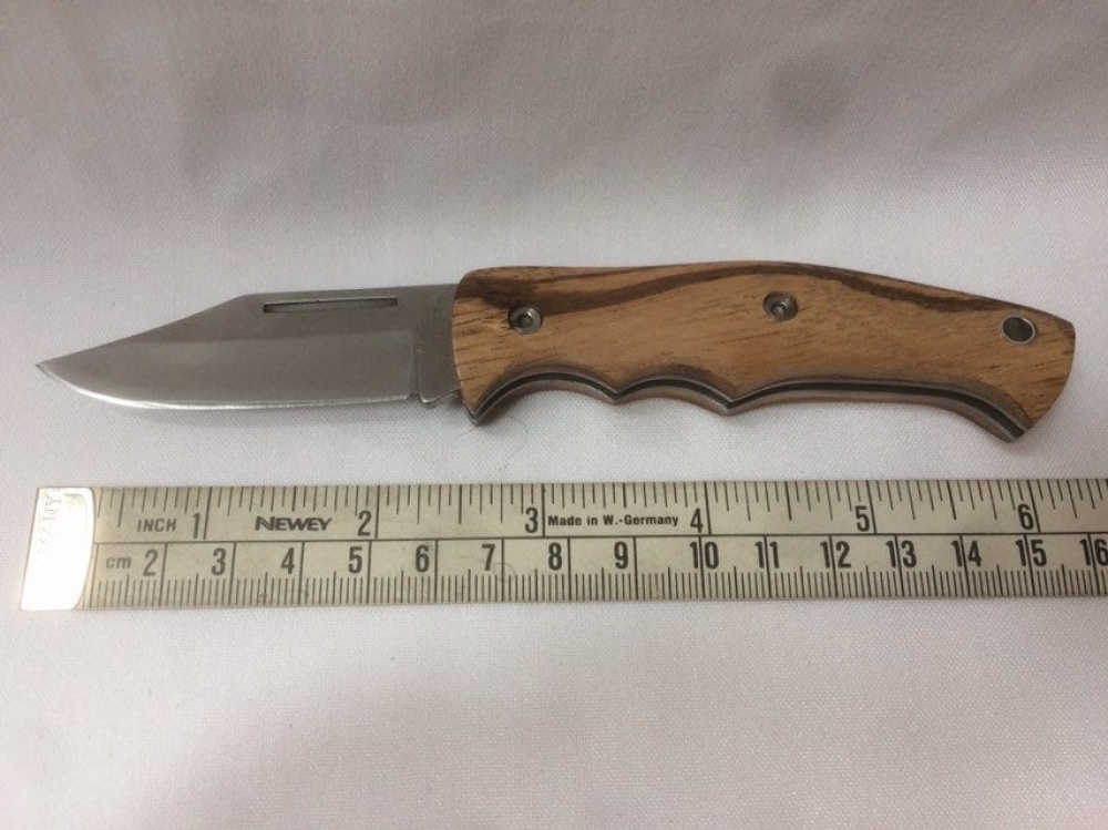 Stainless Slip joint knife with clip point blade 2.5\", 3.5\" closed length, weight 69g