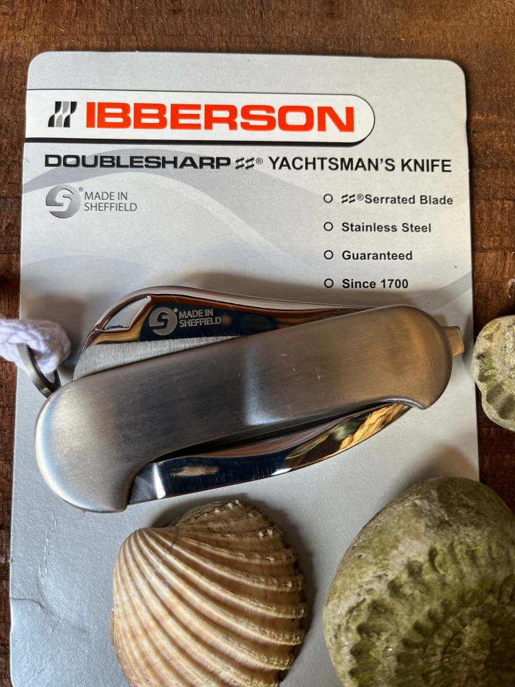 Heavy Duty Shackler Knife by Ibberson since 1700. Yachtsman's serrated blade