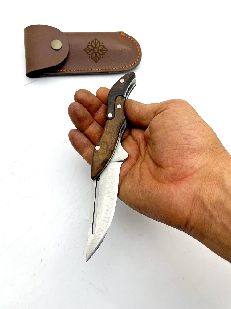 Tragbares handgemachtes Klappmesser Geschenk für Vater Edelstahl Scharfe Klinge Outdoor Camping Knive Taktisches Überlebensset Benutzerdefinierte Geschenke für Männer