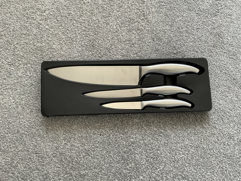 Pro Chef 3 Piece Knife Set New, Unused.