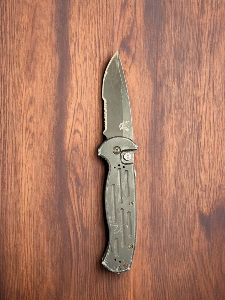 Benchmade 9051 AFO (Good Condition)