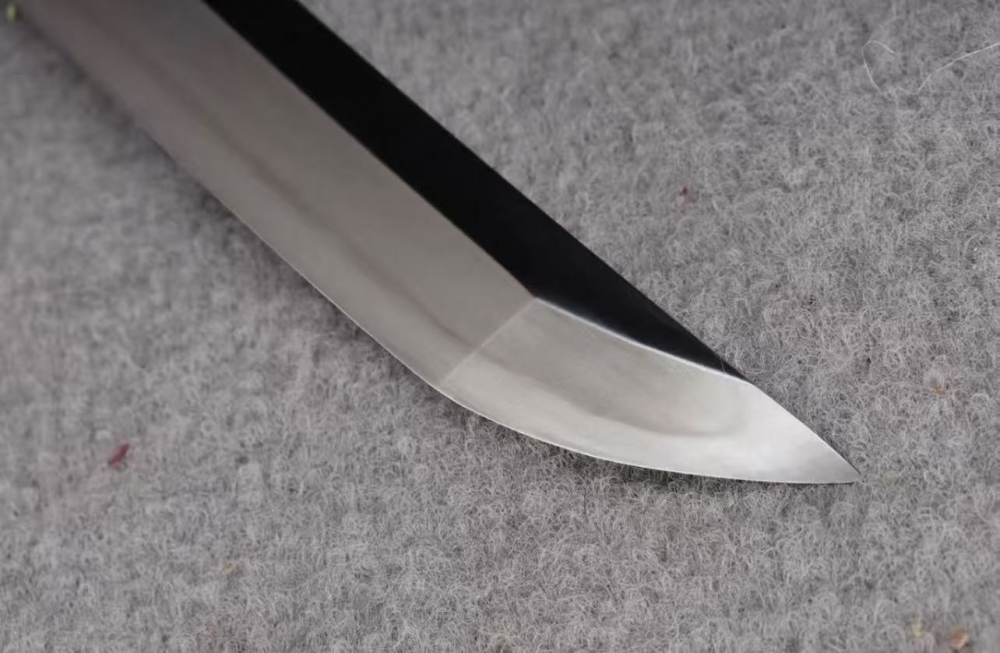 Gilded Double-Sided Dragon Rib Katana