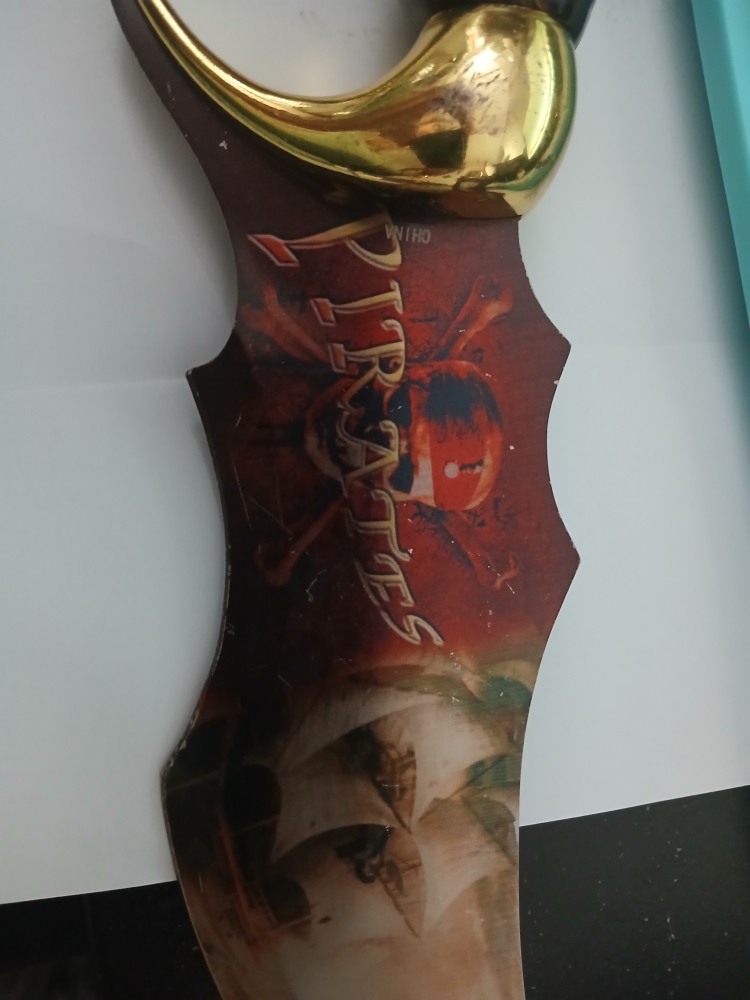 Collectable Pirates Dagger w/ Skull Handle