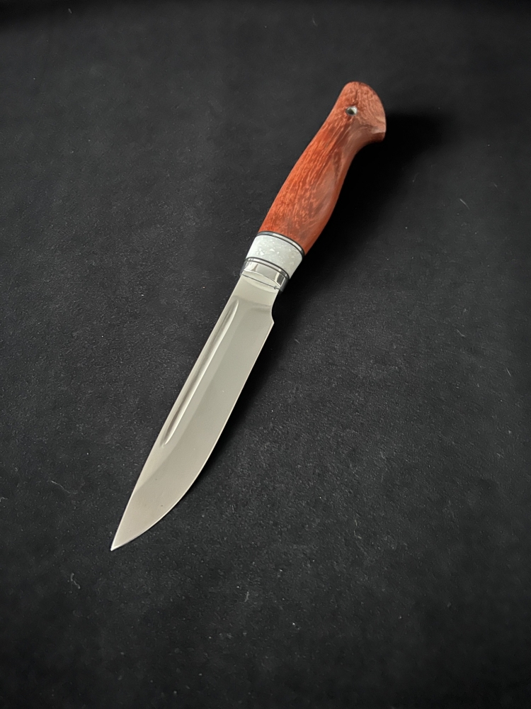 Handmade AUS-10 Fixed Blade Knife “Eagle” – Padauk Handle, White Corian Spacer, Dural Bolster, Leather Sheath