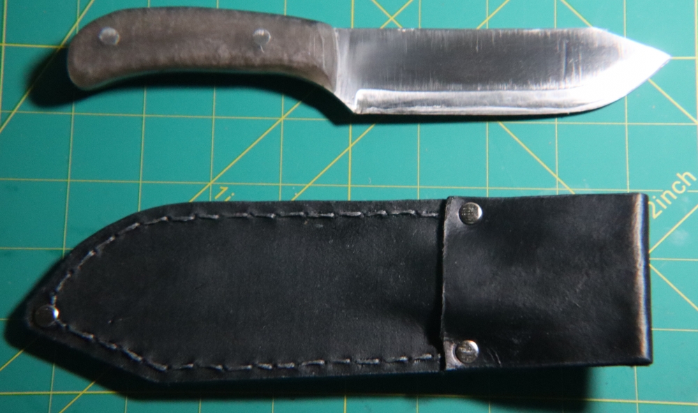 1095 Clip Point Hunter + Welted Leather Sheath — Gray Metallic Epoxy Scales (Corby Bolts) — Sharpened