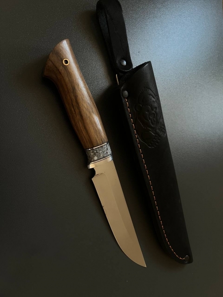 Handmade AUS-10 Fixed Blade Knife “Bear” – Amazakue Handle, Stone Spacer, Dural Bolster, Leather Sheath