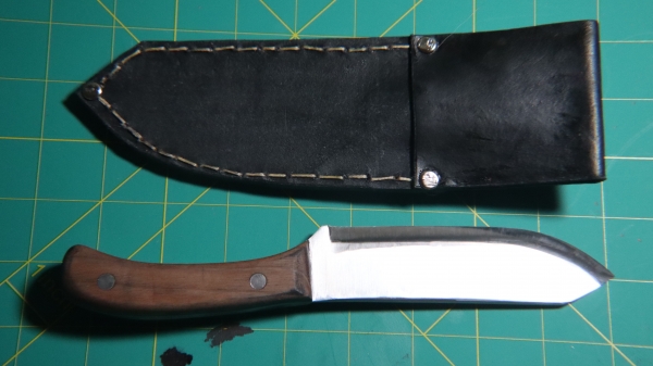 Handmade Clip Point Hunter – 1095 Carbon Steel – Two-Tone Hardwood/Walnut Handle – Leather Sheath – 8.5