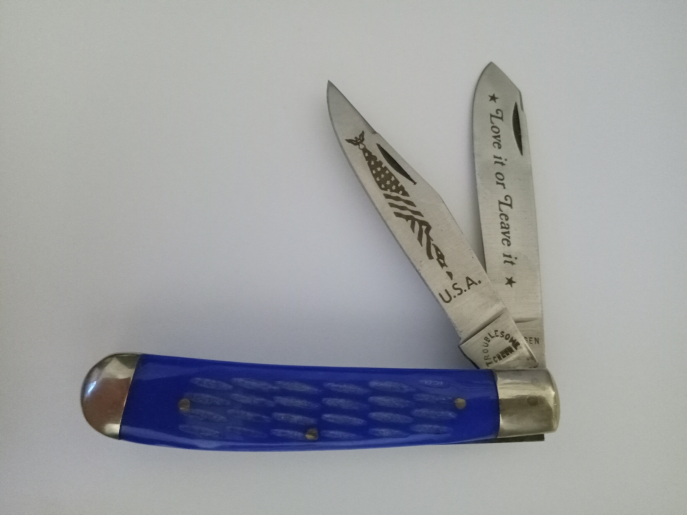 Vintage Troublesome Creek 2 blade \"God Bless America\" pocket knife 