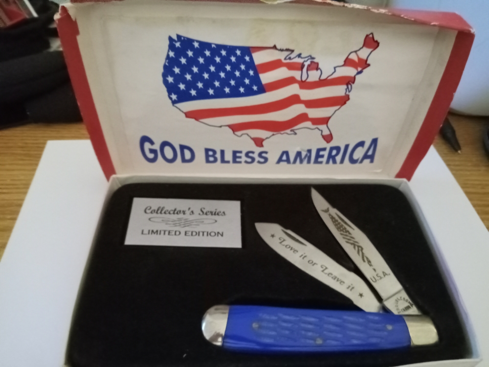 Vintage Troublesome Creek 2 blade \"God Bless America\" pocket knife 