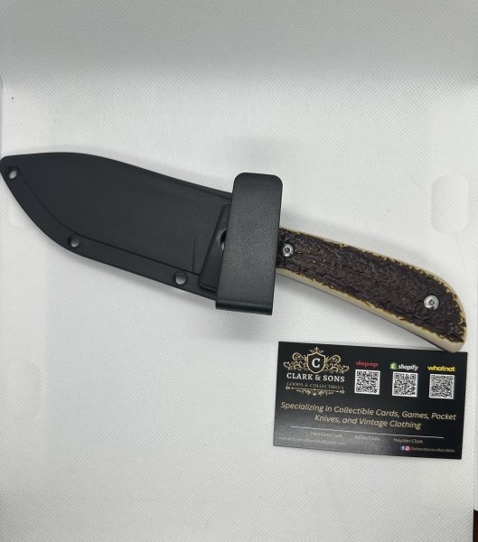 Ozark Trail Skinner w/ Gut Hook