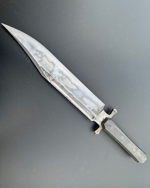 The Edge of Excellence: 1095 Crusader Blade 