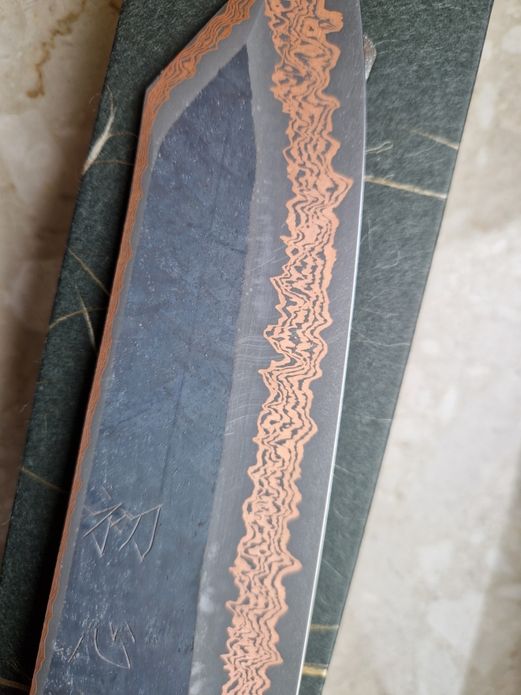 Hatsukokoro x Nigara Yorokobi SLD Copper Damascus Bunka 180mm Birch Handle 