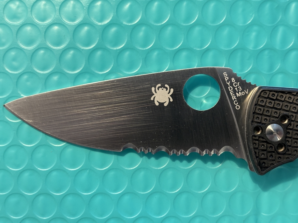 Spyderco Tenacious LinerLock Black FRN Handle 