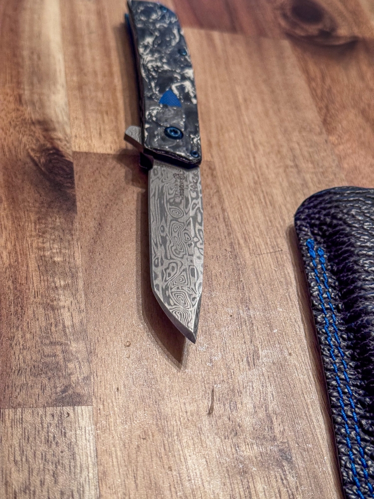 Benchmade 601-211 Gold class Tengu flipper Bi-frost 'Damasteel lightly used 