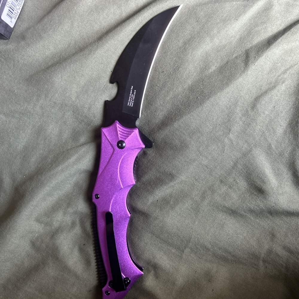Purple Bat/Spiderweb handle knife
