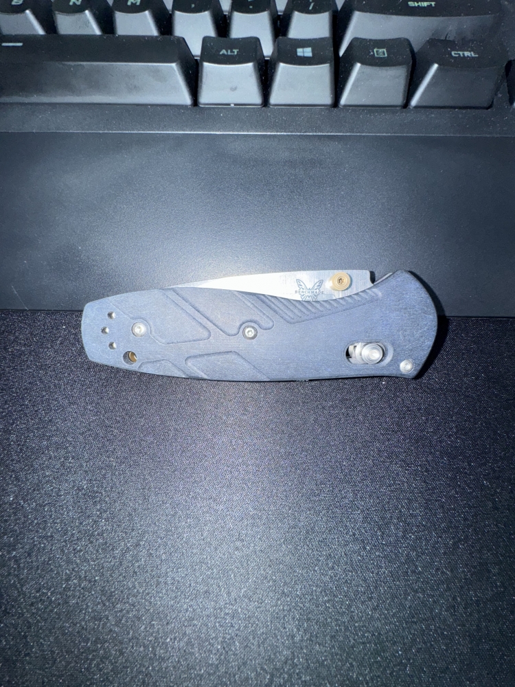 Benchmade 585 Mini Barrage