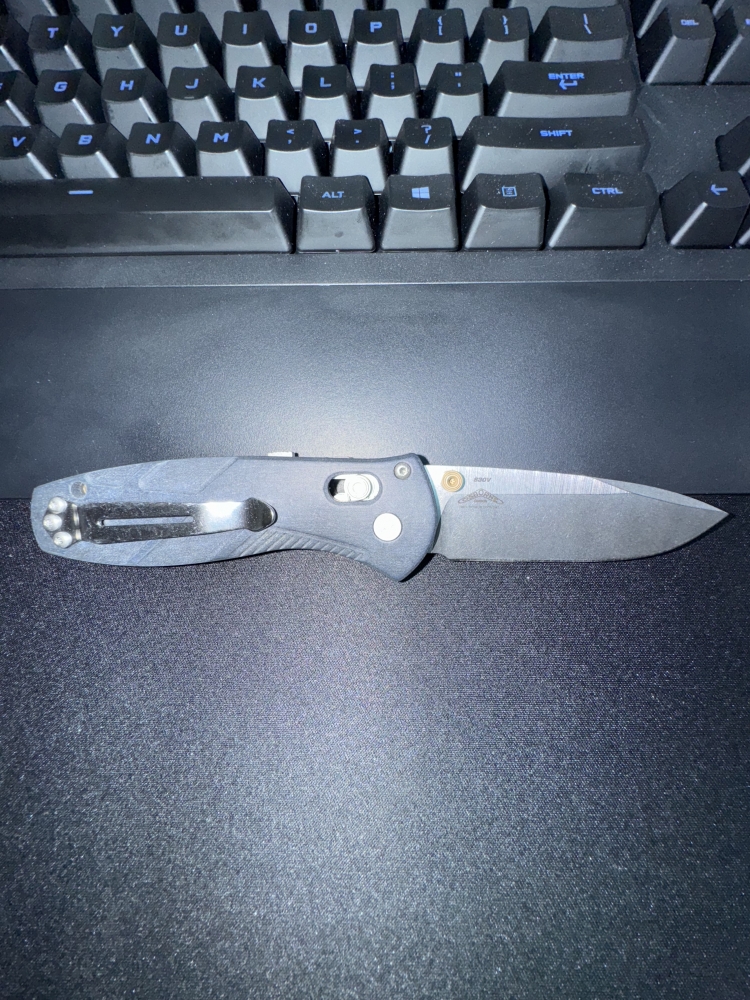 Benchmade 585 Mini Barrage