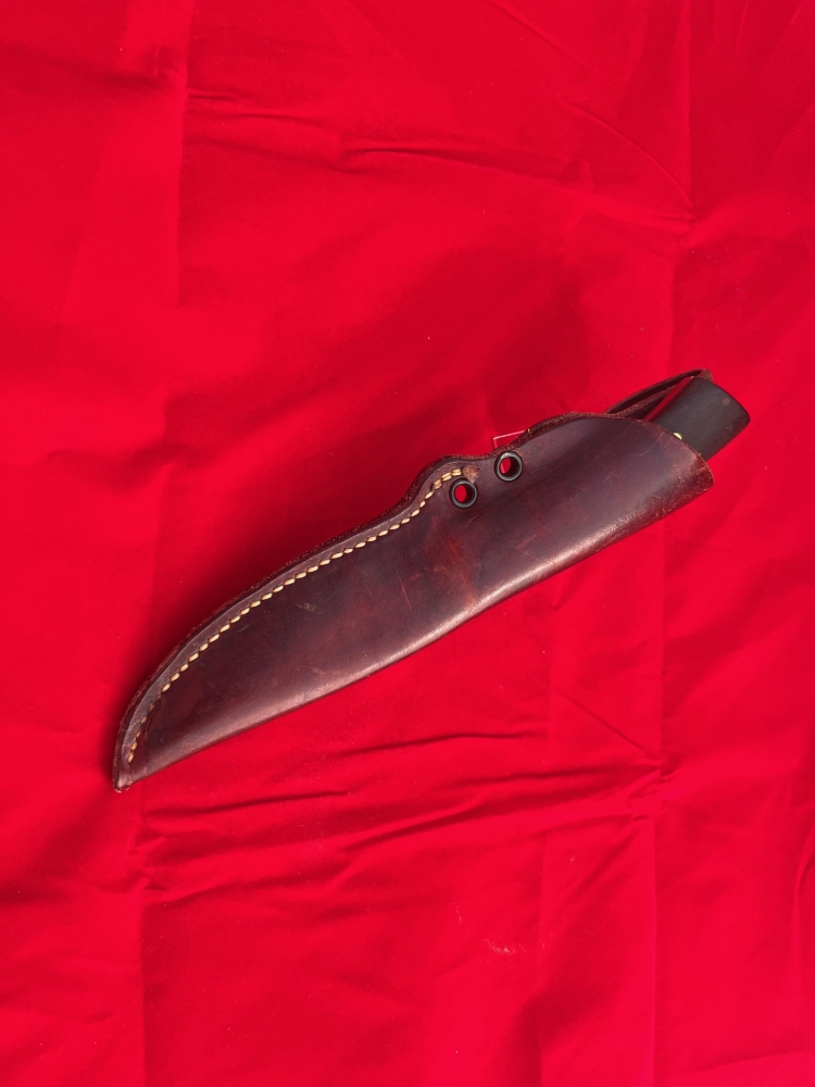 Suki hunting knife high carbon coreles