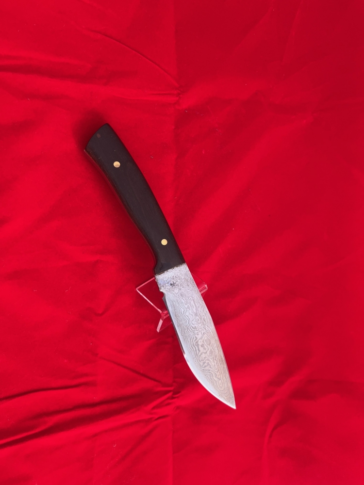 Suki hunting knife high carbon coreles