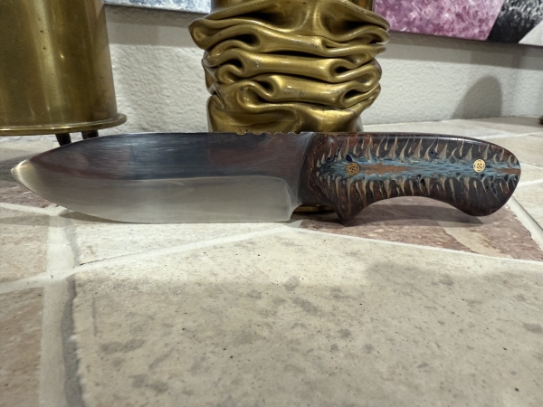Hand Made Carbon Steel Full Tang Fixed Blade Hunting Knife Pinecone Handle
