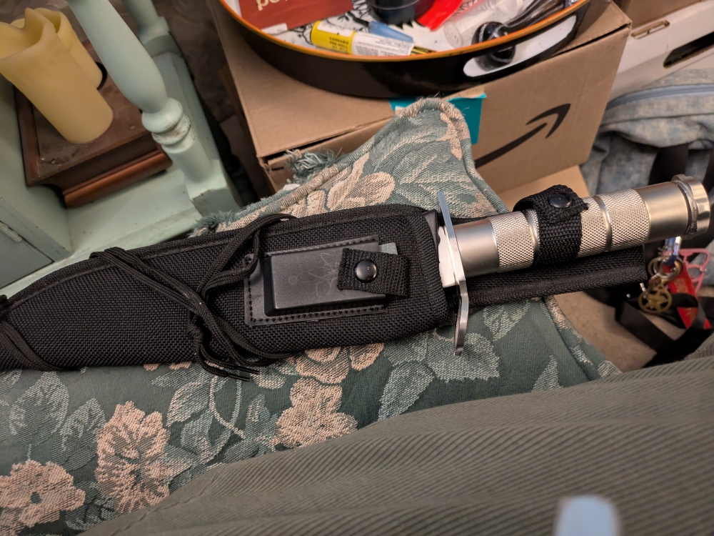 Maxam Hunting Knife