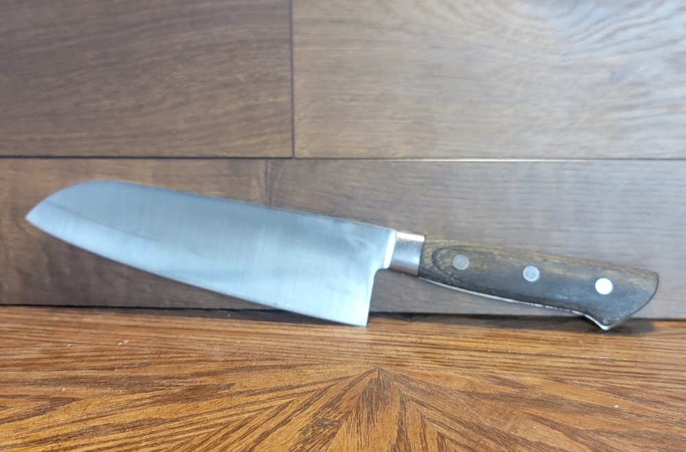 Full Tang 170mm Santoku, Western Style Handle, Unkown Maker, Good Starter Knife