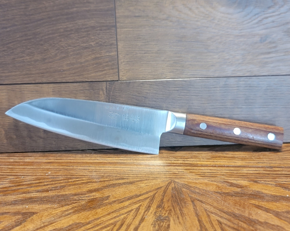 Sakaiya Goshu, Ken Masamune 160mm Santoku Full Tang Molybendum steel 