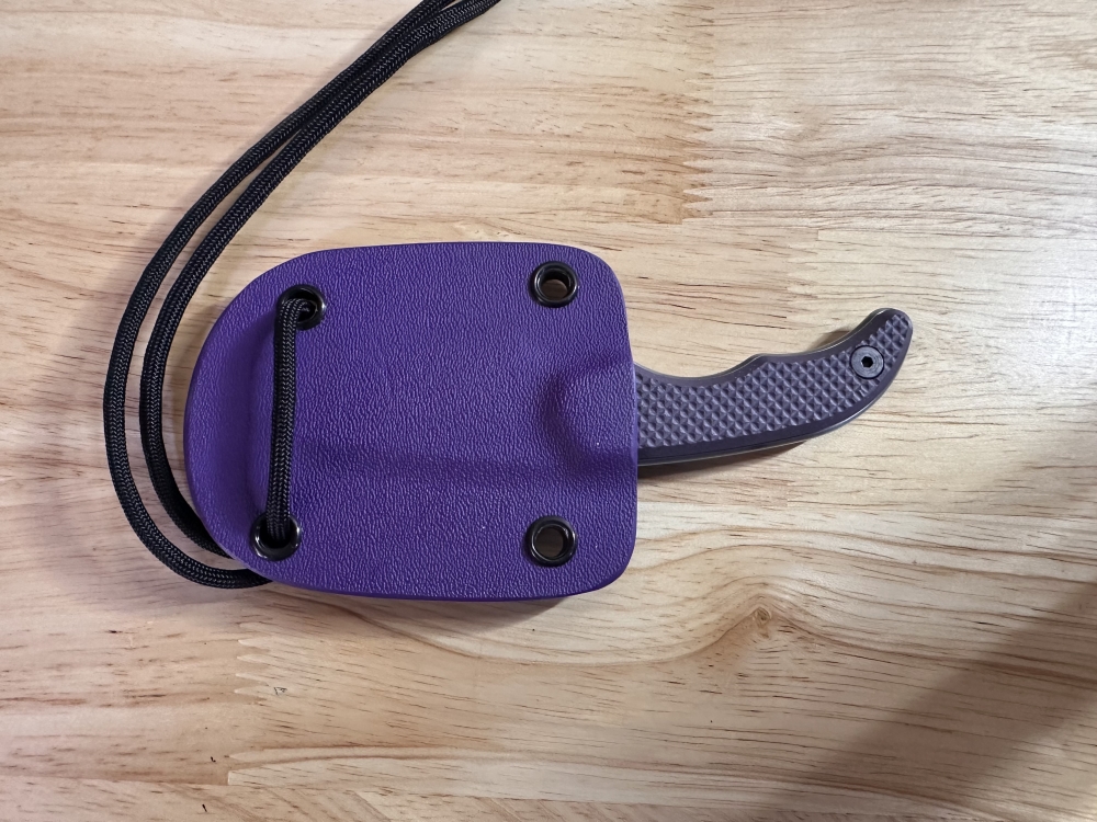 Custom made neck knife