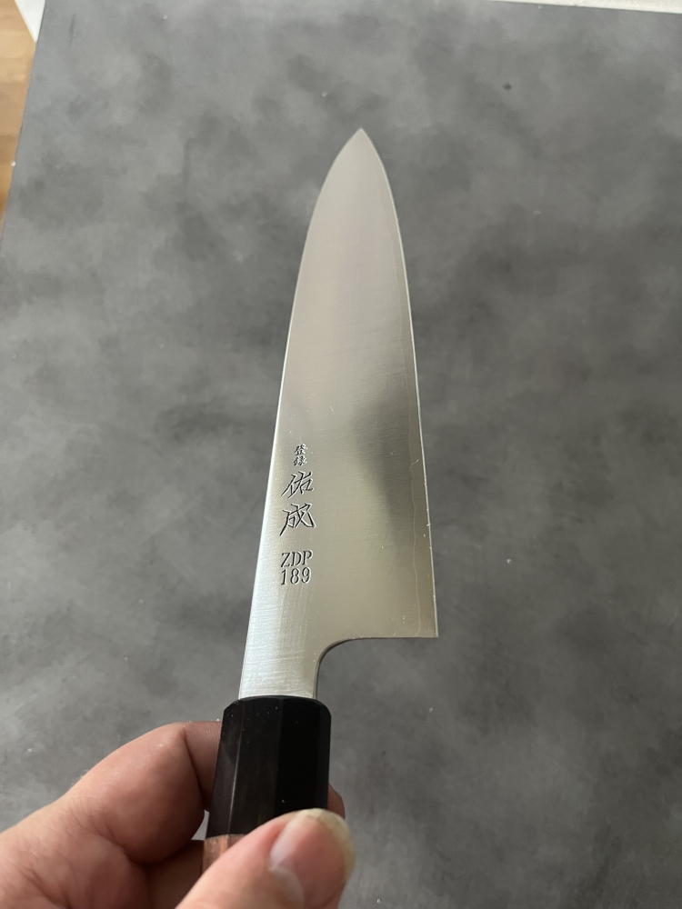 Sukenari ZDP-189 gyuto 270 mm