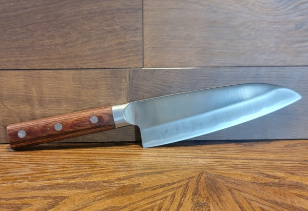 Sakaiya Goshu, Ken Masamune 160mm Santoku Full Tang Molybendum steel 