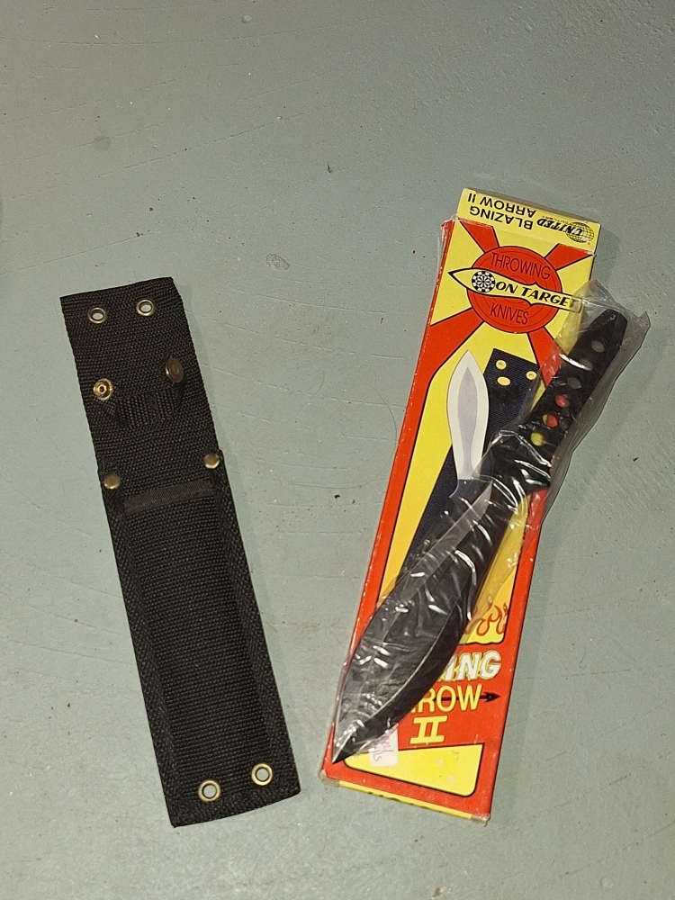 Blazing arrow throwing knife new overall length 10 1/2\"