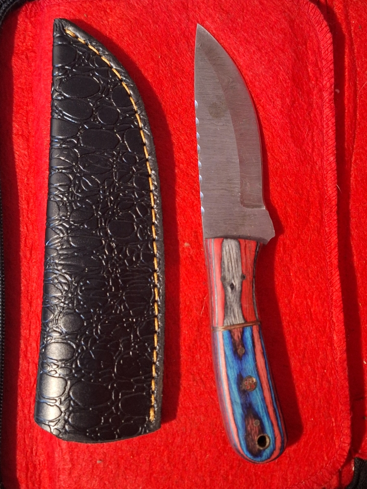 Damascus Blade Skinner Knife With Leather Sheath