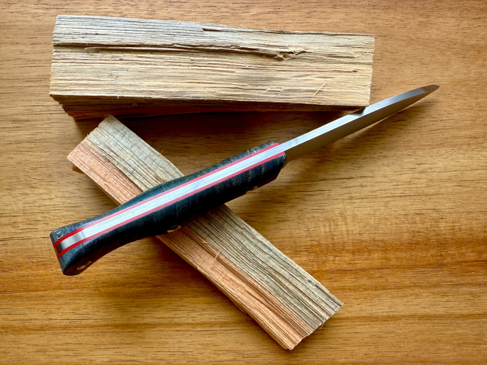 The Perfect Bushcraft Knife. Scandi grind. Handcrafted. AEB-L Steel. 61 HRC Cryo. For Outdoor and Camping