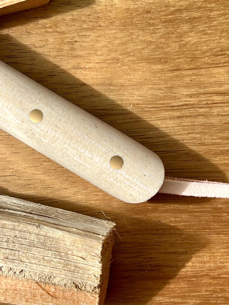 Handmade Puukko Bushcraft Knife with N690 (62 HRC cryo) Scandi Grind . Steel Knife Blade & Ecarta handle. The Perfect Knife for Outdoors