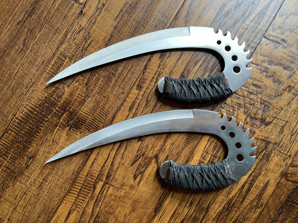 Riddick’s Saber Claws (Knives) from The Chronicles of Riddick Movie