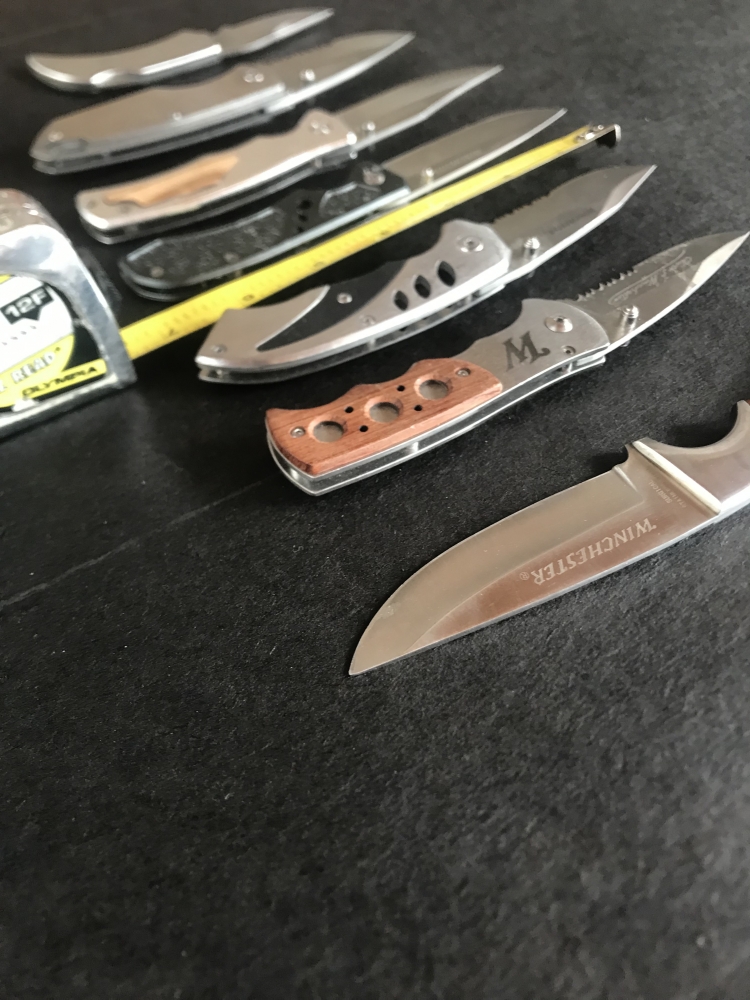 Lot of 7 Winchester Knives