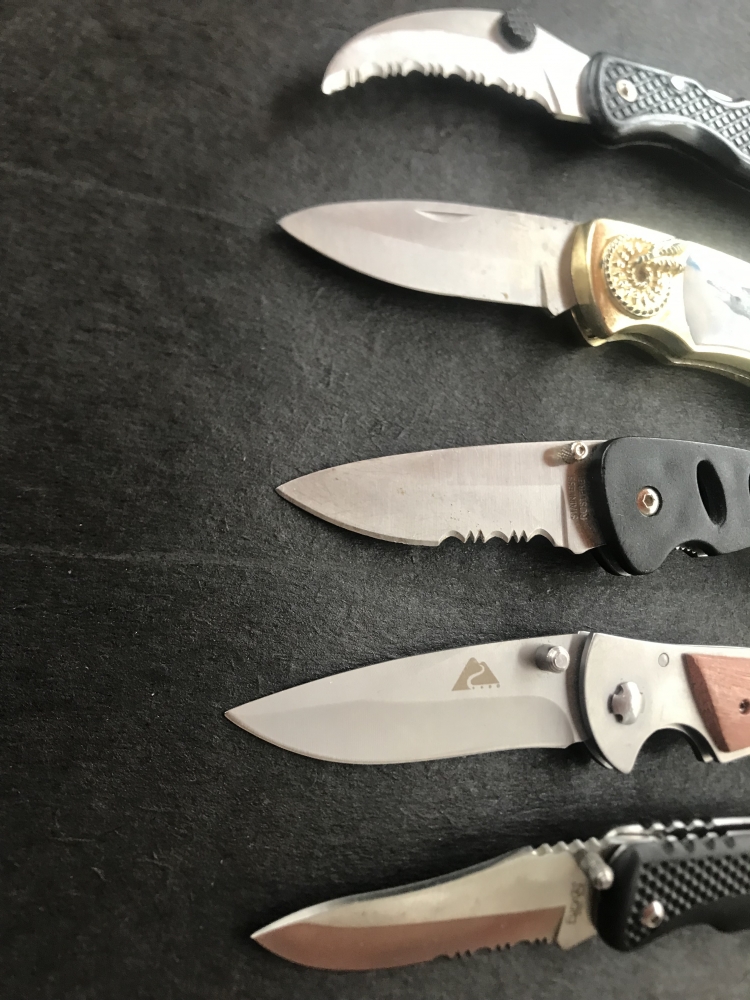 Lot of 10 Various pocketknives